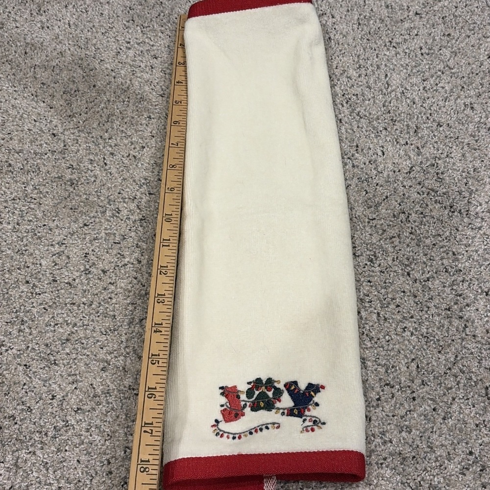 Well Dressed Home Set Of 4 Fingertip Hand Towels Christmas Joy Paw print - Picture 5 of 6